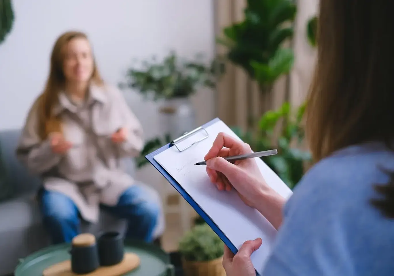 Konsultacja psychiatryczna Warszawa - e-recepta: wywiad z pacjentką i notatki specjalisty